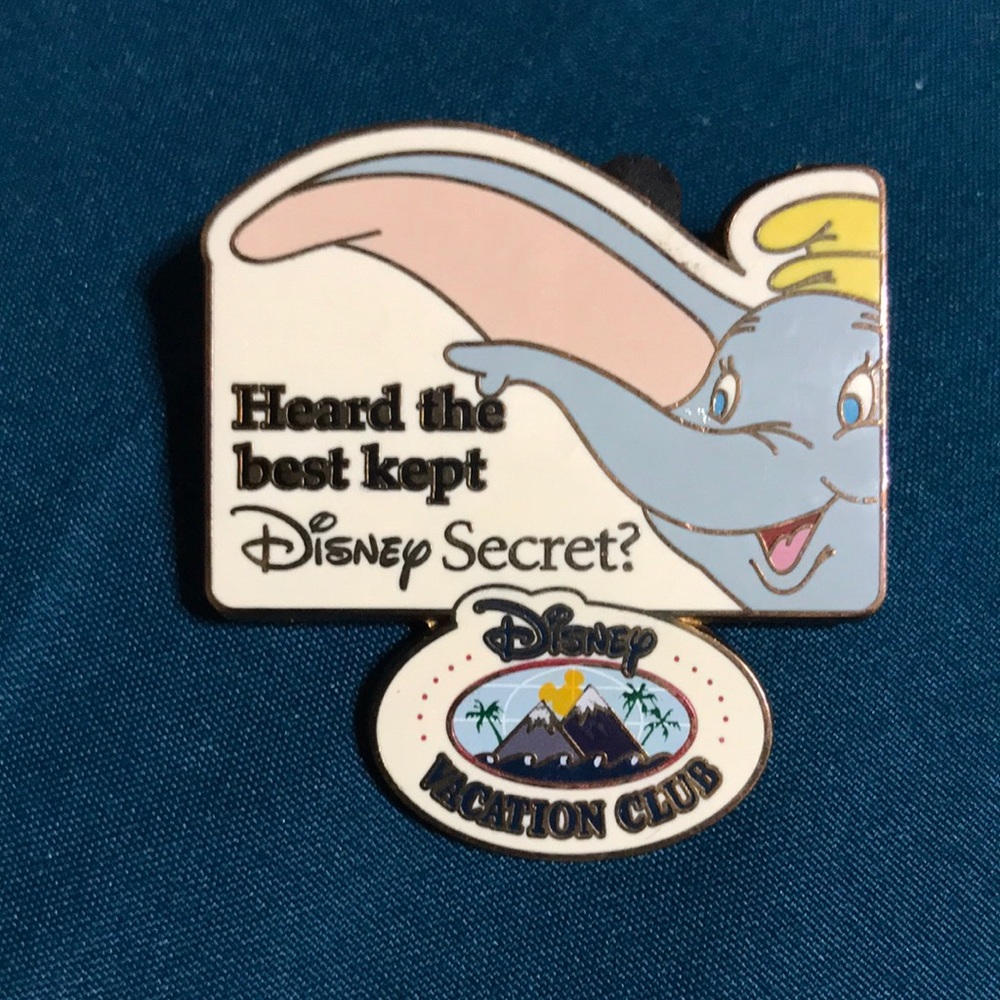 Disney Vacation club Dumbo pin